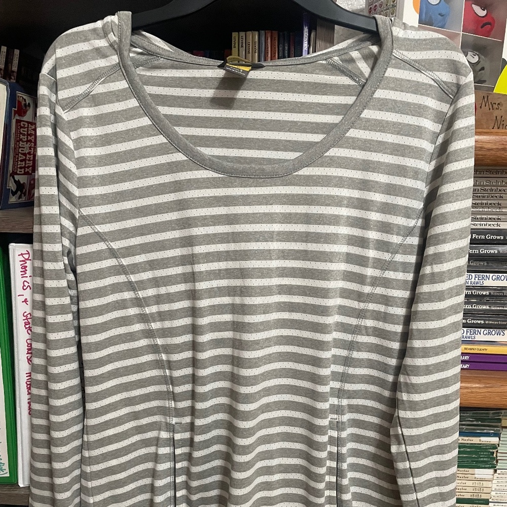 Eddie Bauer hooded top